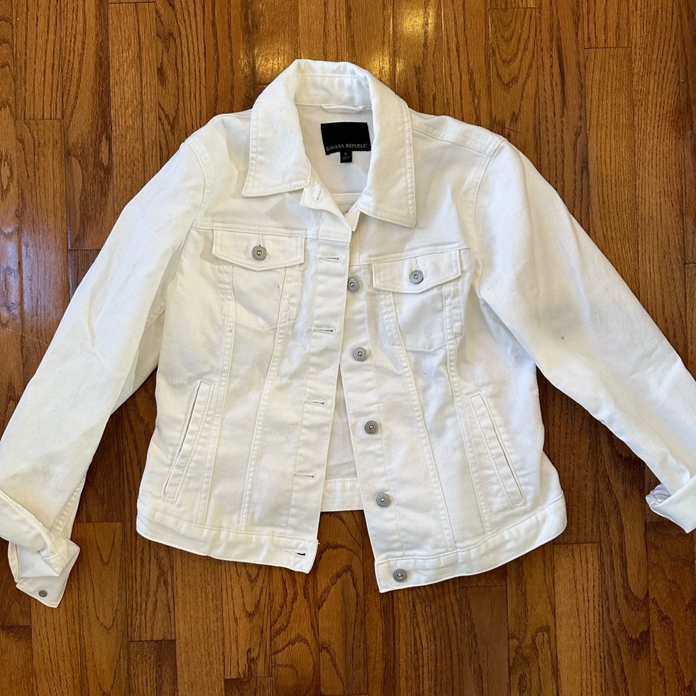 BRAND NEW Banana Republic White Denim Jacket